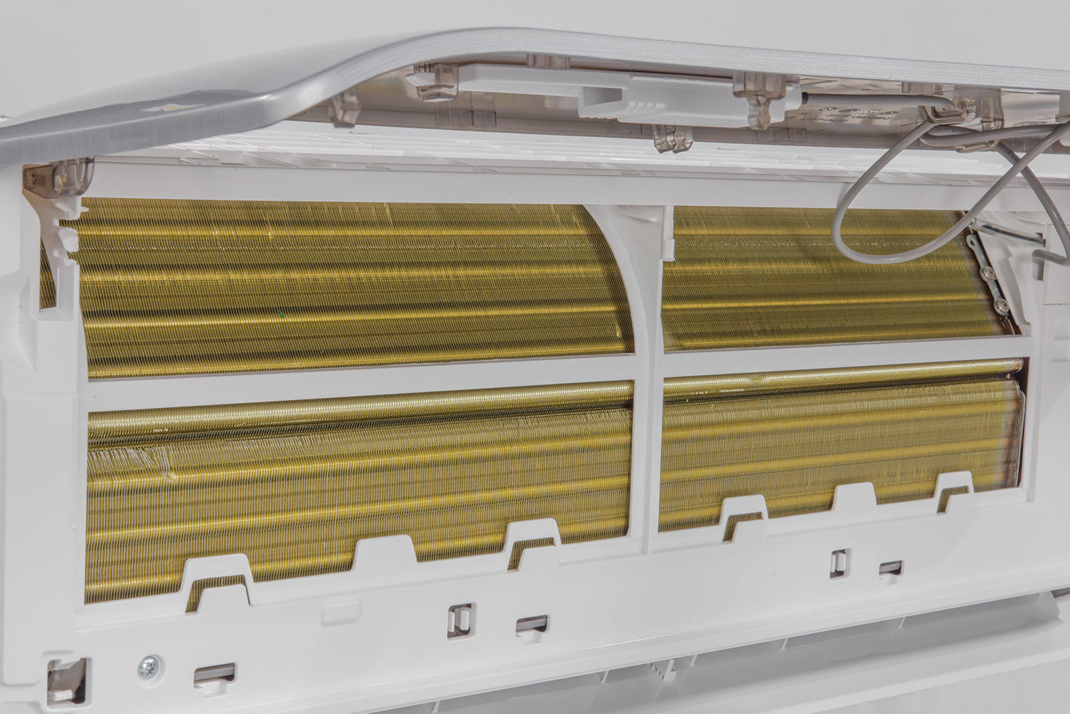 AIRE ACONDICIONADO DE DISEÑO VIVAX R+ ACP-12CH35AERI+ R32 PLATA